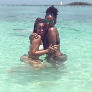 Meet your Posher, Rose